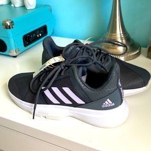 Adidas Women’s Court Jam Bounce tennis shoes in a size 9. Never worn.